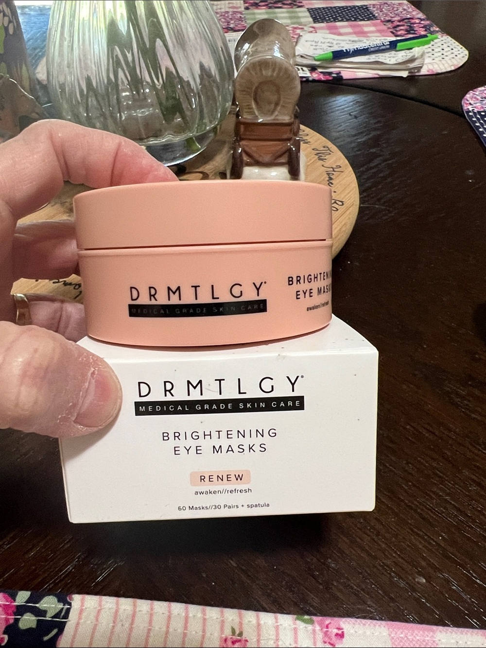 DRMTLGY Brightening Eye Masks — Peach Renewal Under-Eye Treatment